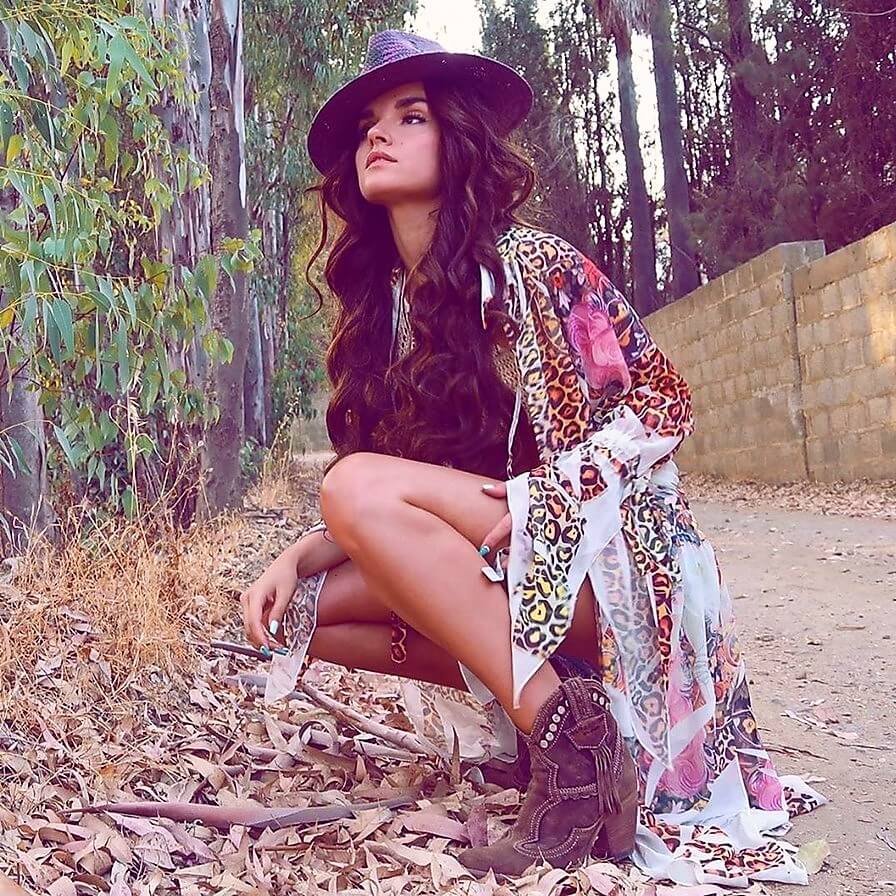 Clothing Ideas For Lovely Bohemian Styled Dressing | Living Style Ideas